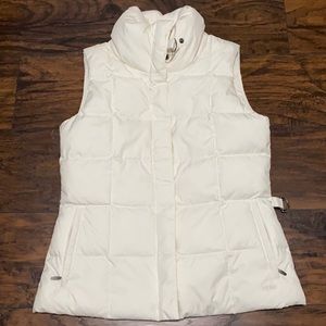 NWOT Eddie Bauer goose down vest, Small